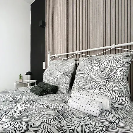 Le Parisien - Calme Et